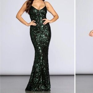 Forest green sequence detail